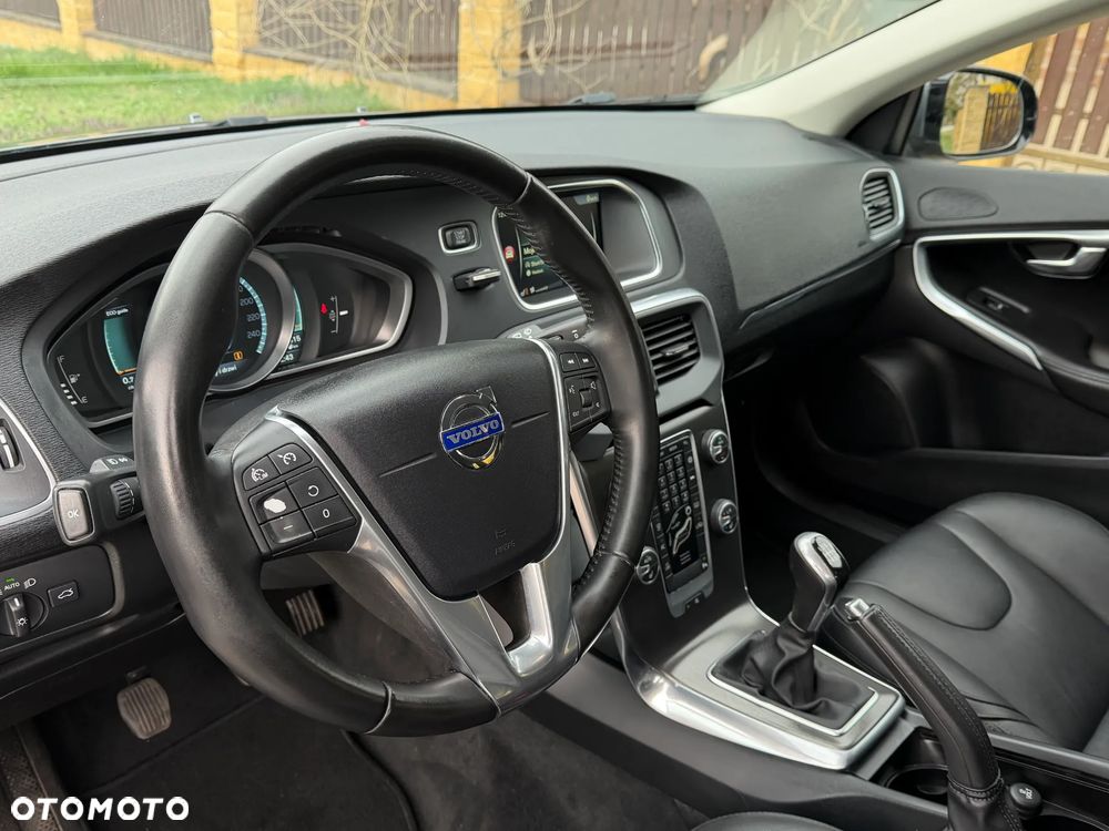 Volvo V40 D3 Summum - 4