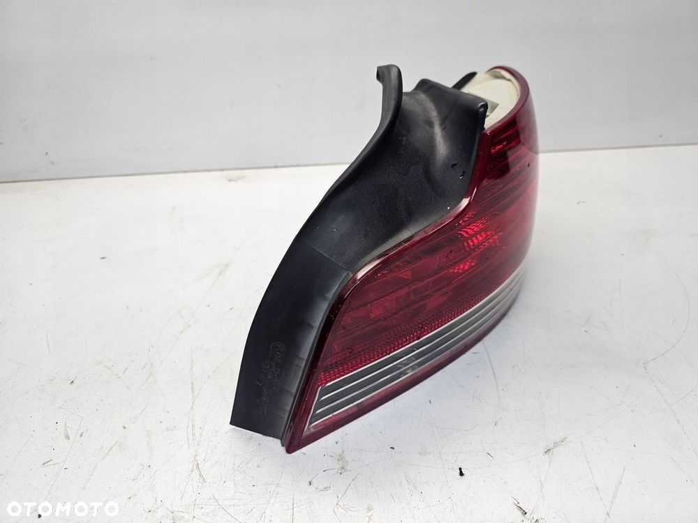 LAMPA PRAWY TYŁ BMW 1 CABRIO E88 63214869810 - 5