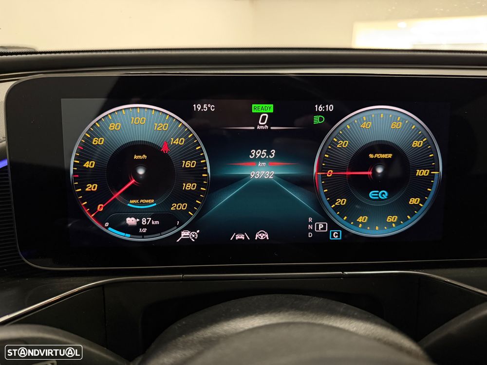 Mercedes-Benz EQC - 33