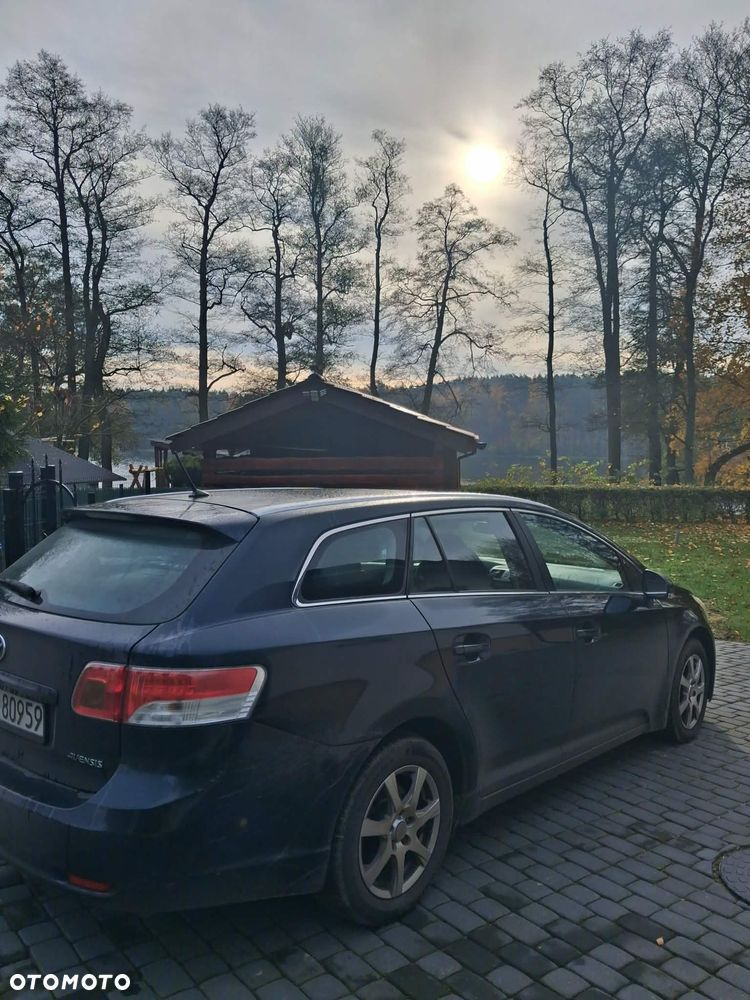 Toyota Avensis - 3