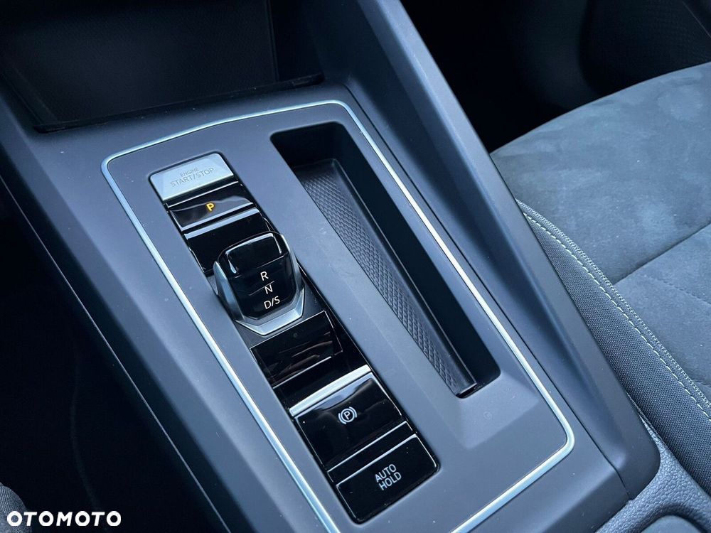 Volkswagen Golf 2.0 TSI Style DSG - 28