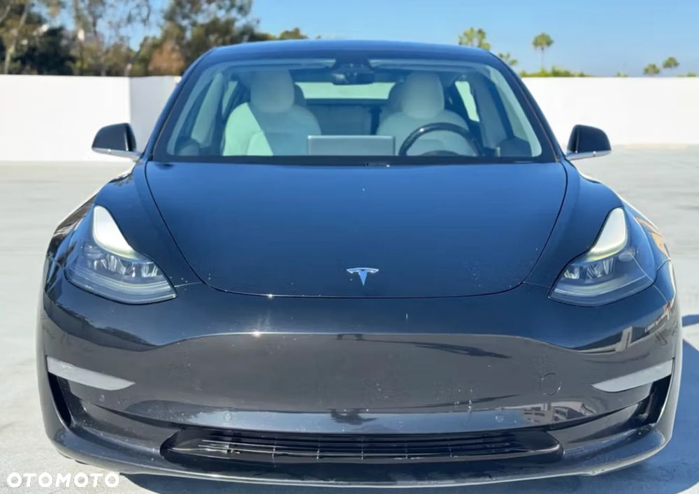 Tesla Model 3 Langstreckenbatterie Allradantrieb Dual Motor Performance - 11