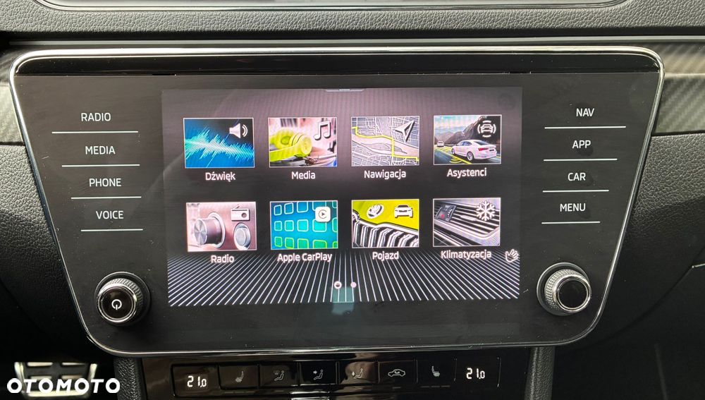 Skoda Superb 2.0 TDI SCR Sportline DSG - 24