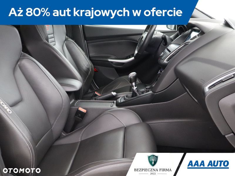 Ford Focus SW - 11