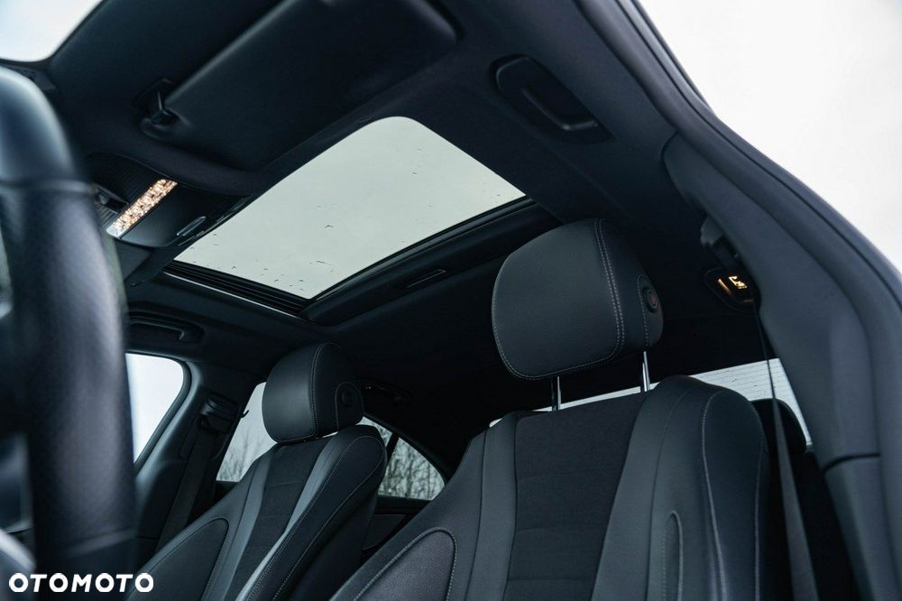 Mercedes-Benz CLS - 24