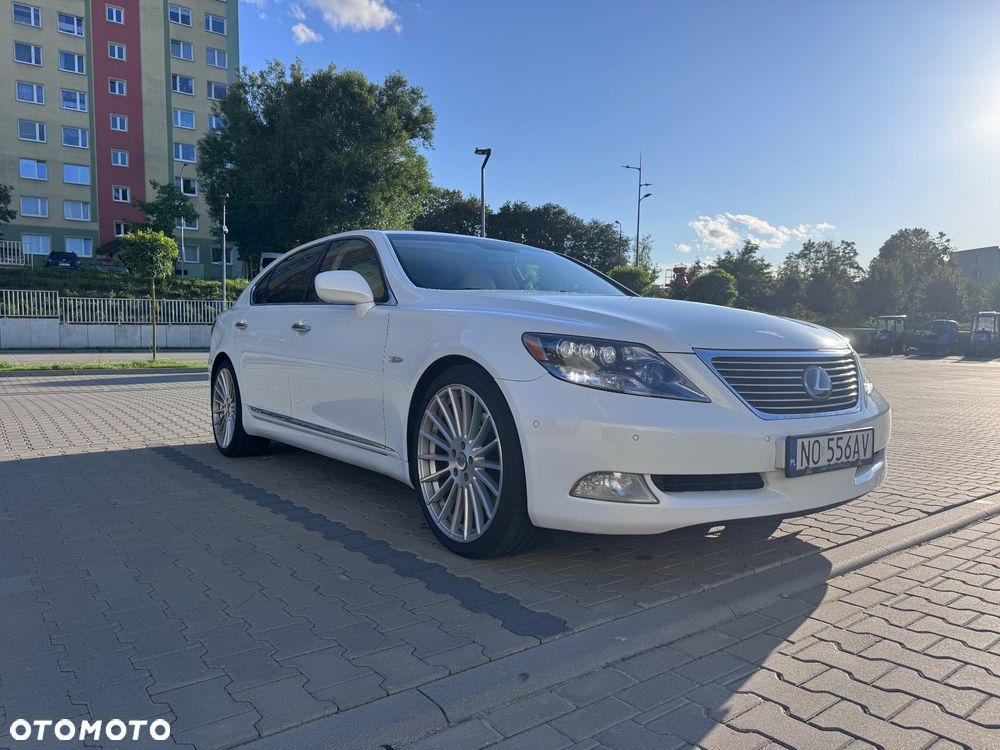 Lexus LS 600h L Superior - 20