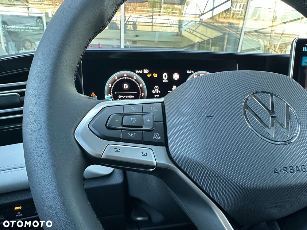 Volkswagen Tiguan - 16