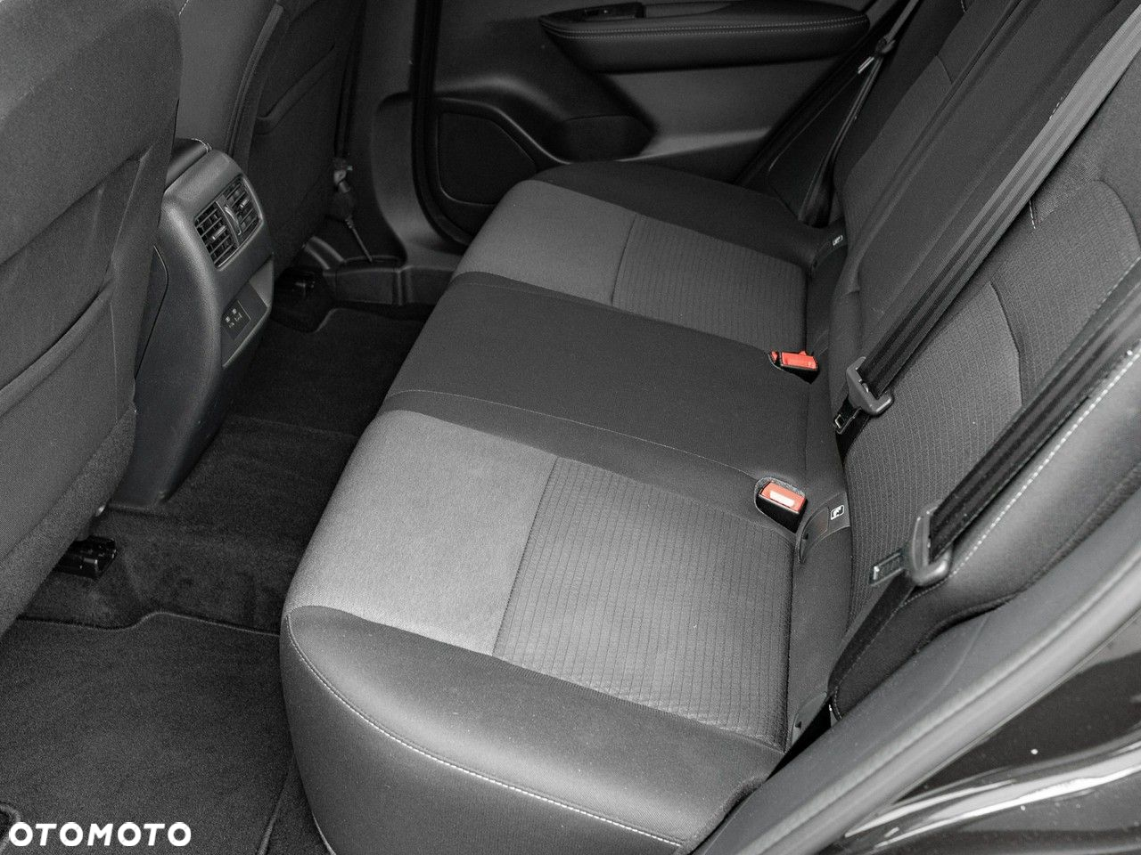 Nissan Qashqai - 25
