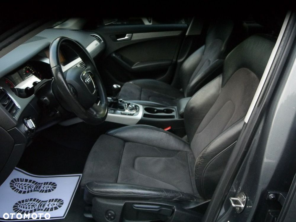 Audi A4 Allroad 2.0 TDI Quattro - 32