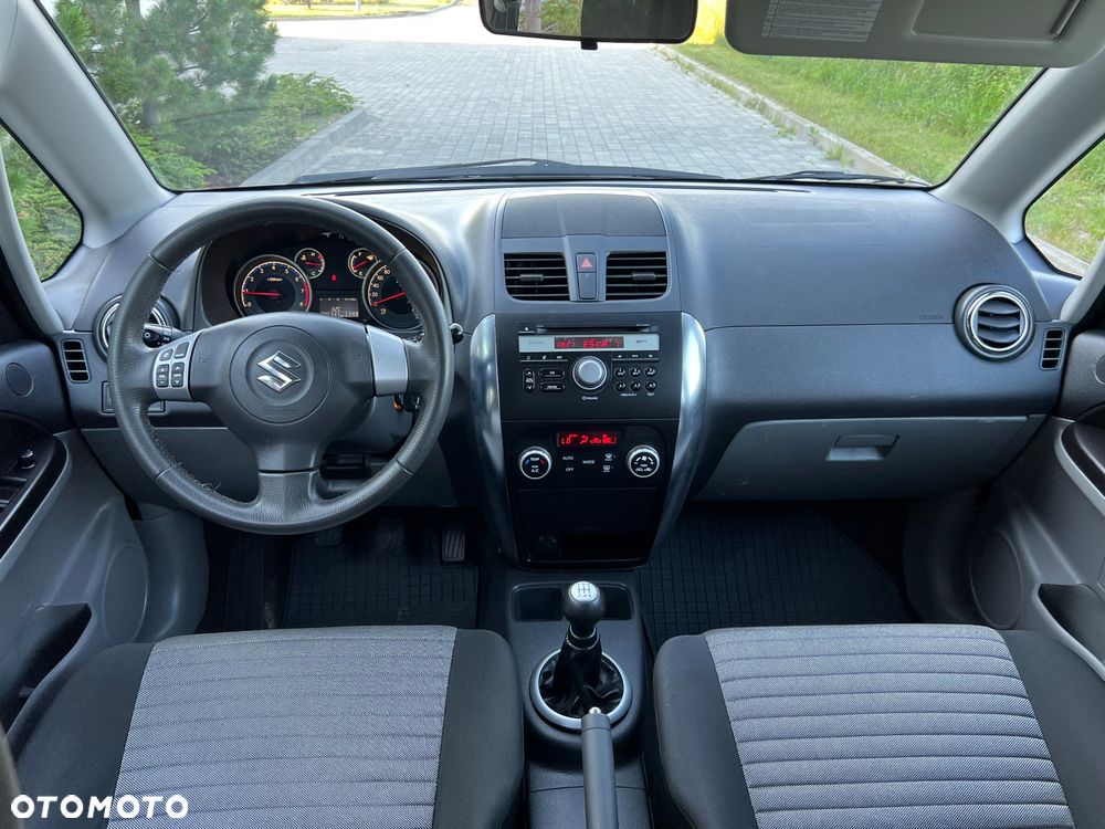 Suzuki SX4 1.6 VVT 4x4 Style - 14
