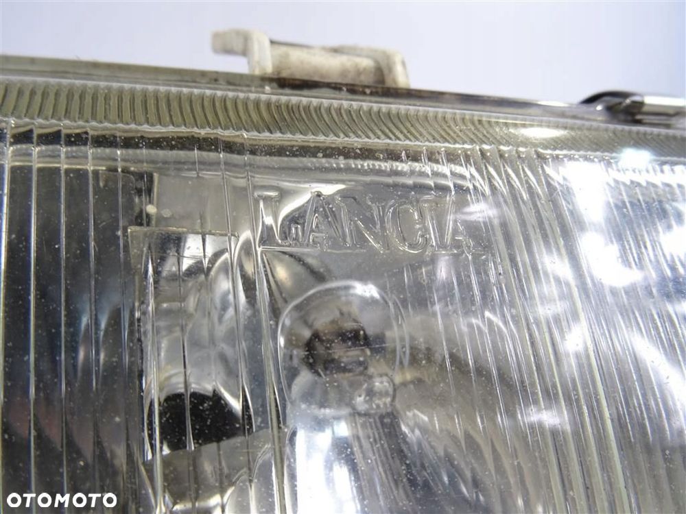 Reflektor lampa przód prawa Lancia Kappa 1994-2001 CARELLO 36660748 - 8