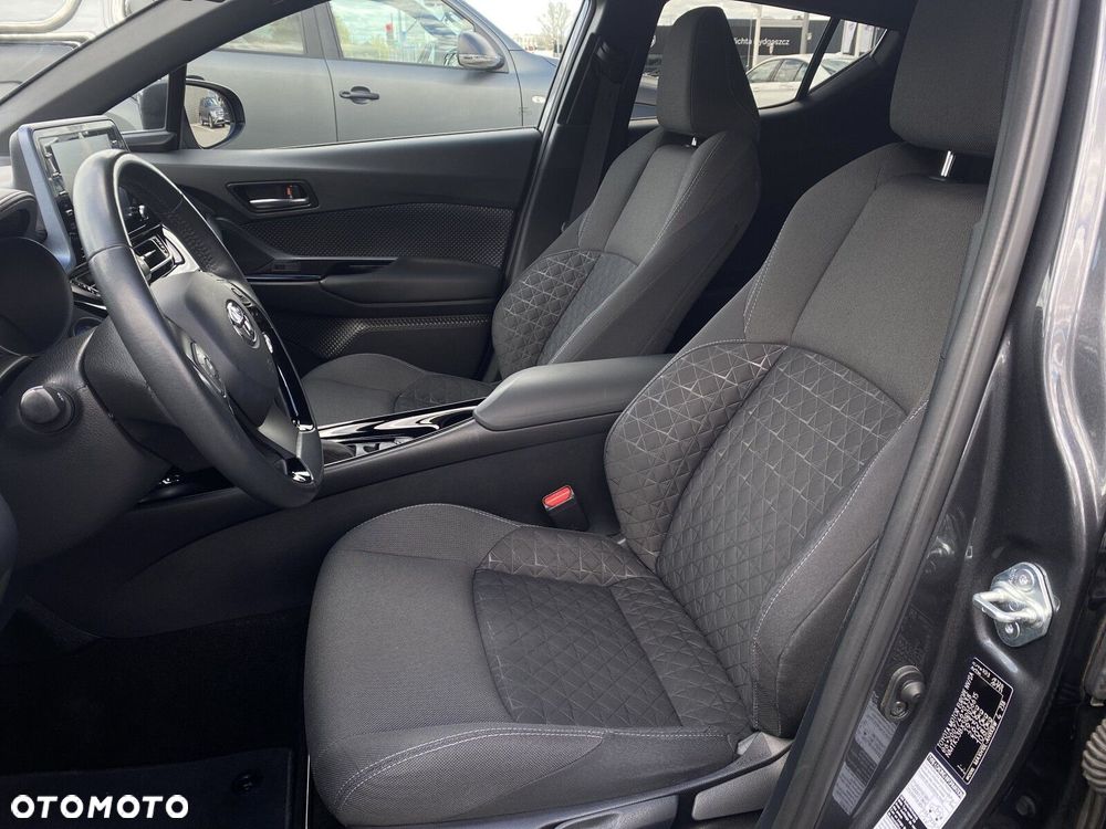 Toyota C-HR - 13