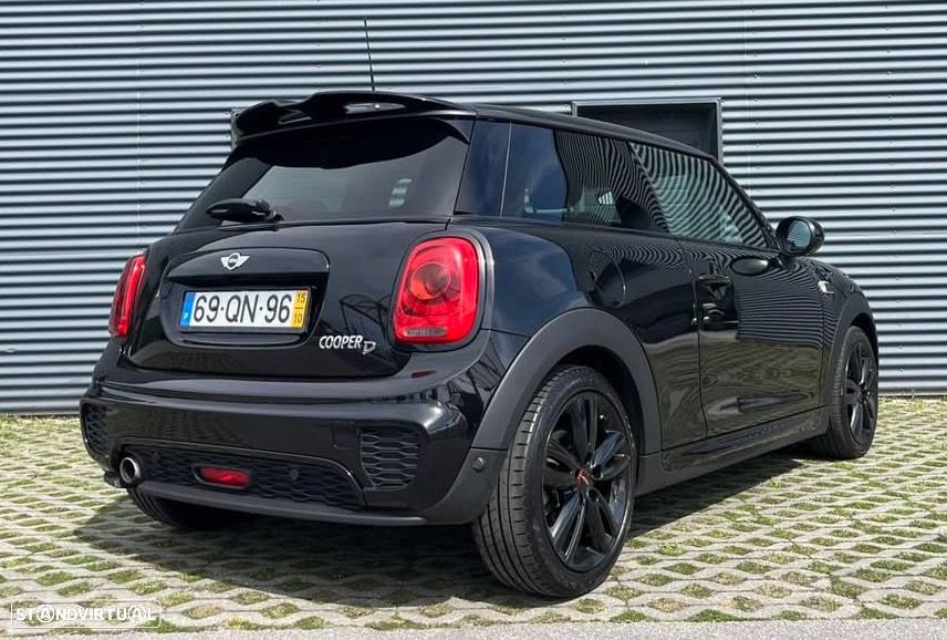 MINI 3 Portas Cooper D Auto - 2