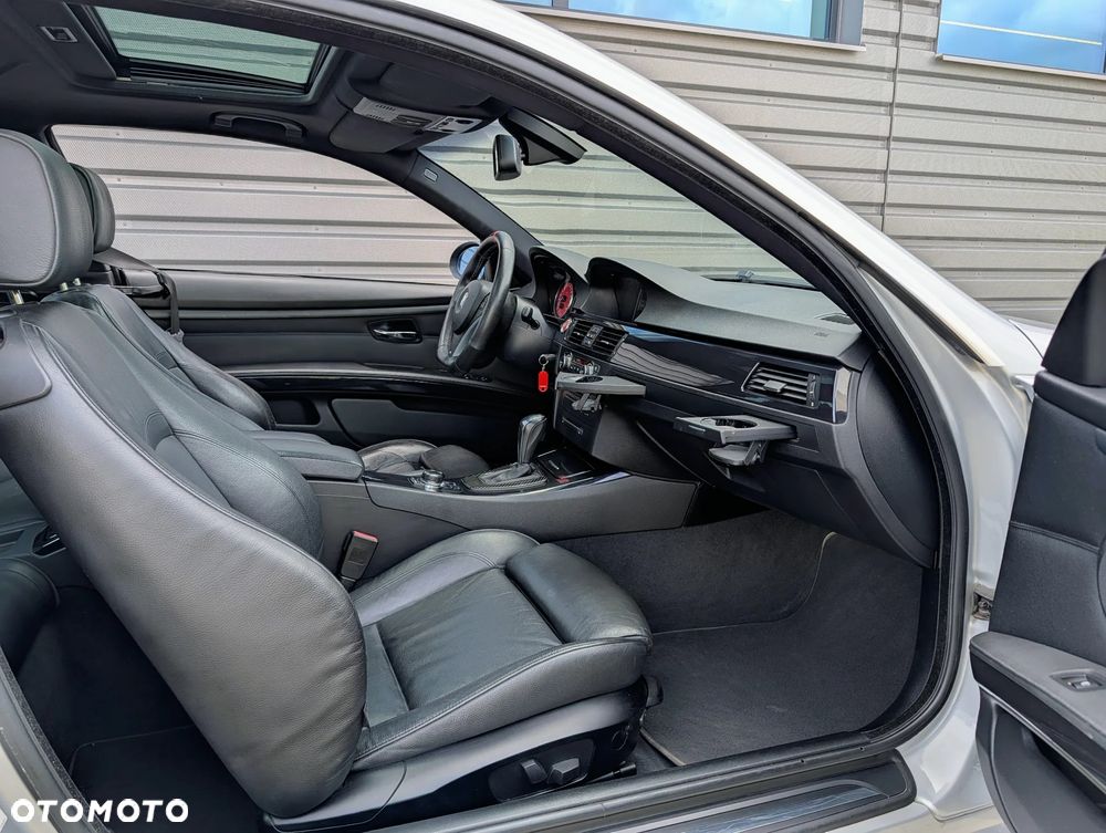 BMW Seria 3 325i M Sport Edition - 7