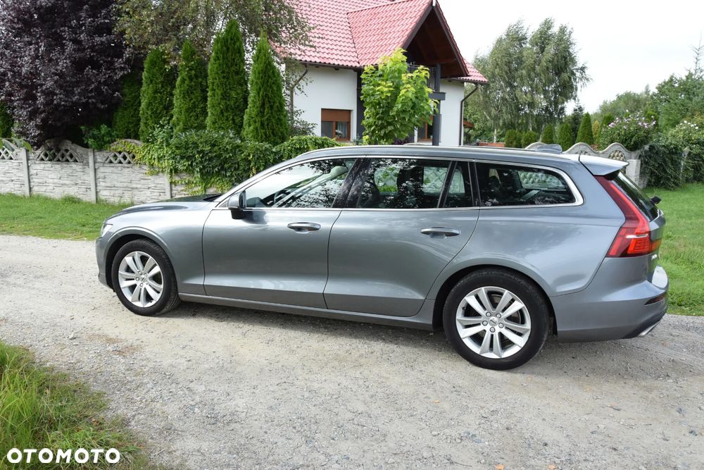 Volvo V60 D3 AWD Geartronic Momentum - 4