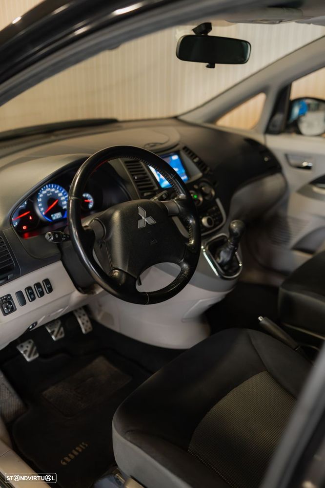 Mitsubishi Grandis 2.0 DI-D Inform - 2
