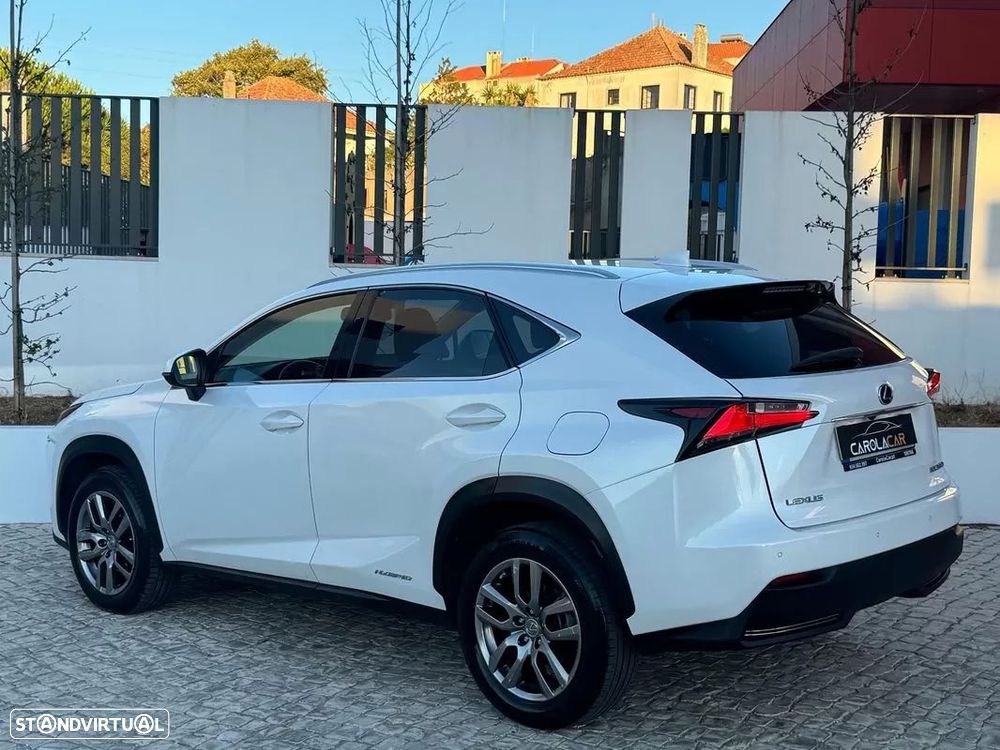 Lexus NX 300h Executive - 7