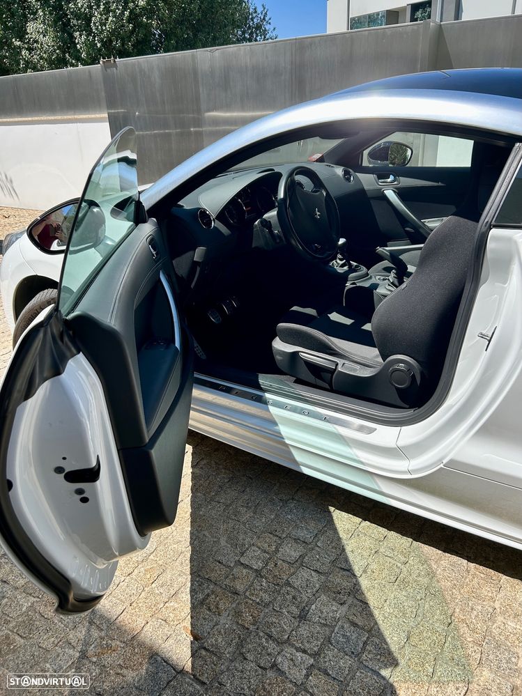 Peugeot RCZ - 7