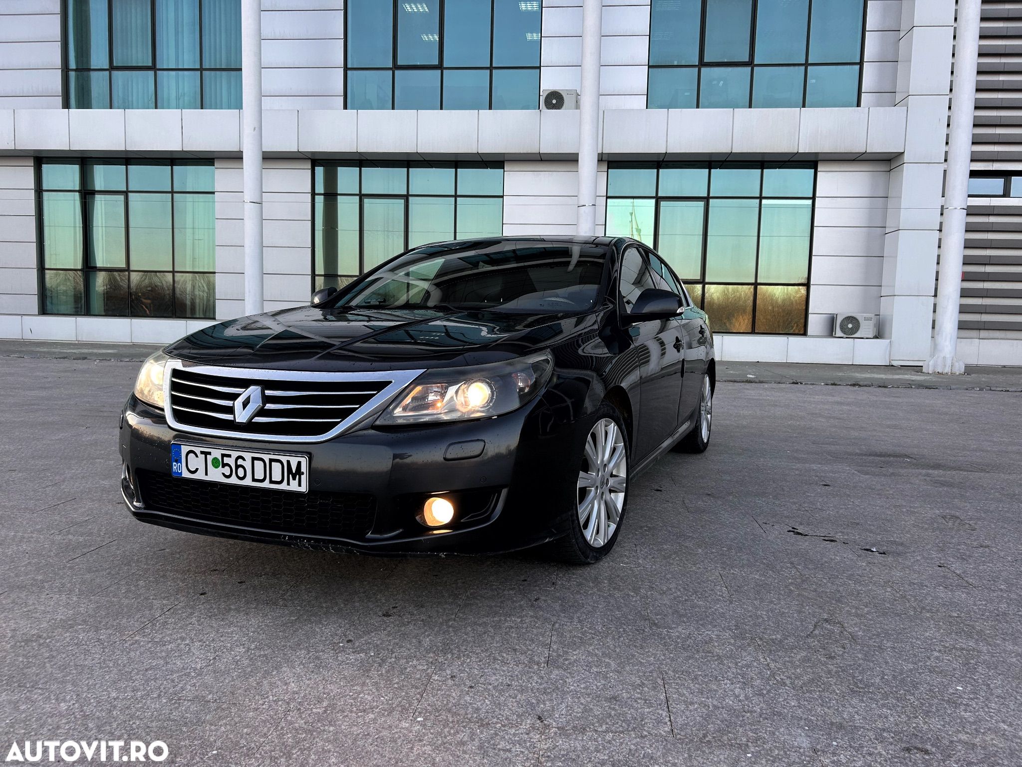Renault Latitude 2.0 dCi Initiale - 1