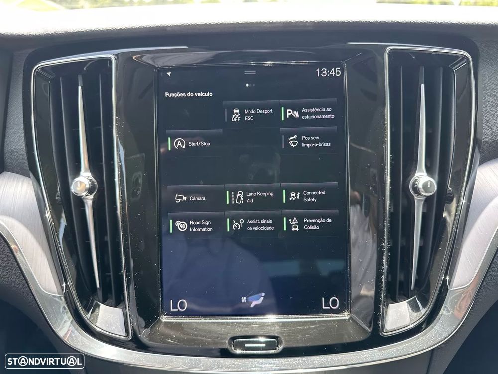 Volvo V60 2.0 D3 Momentum Plus - 38