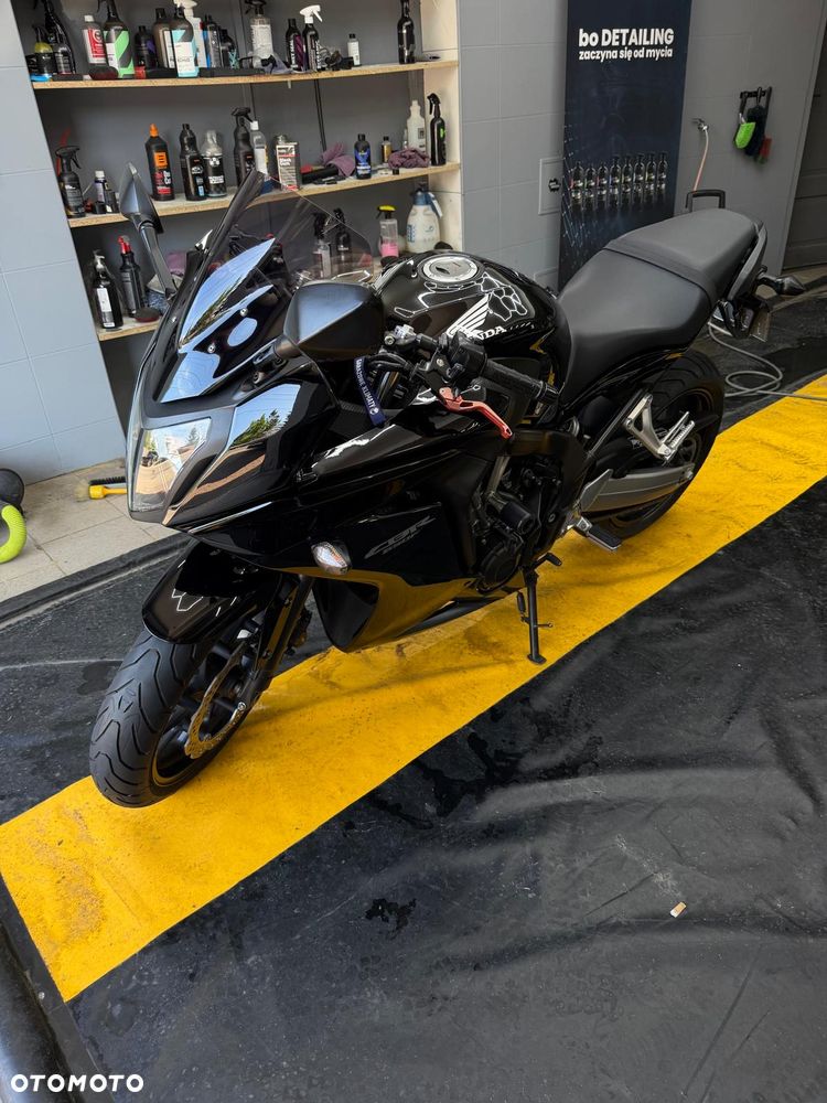 Honda CBR - 9