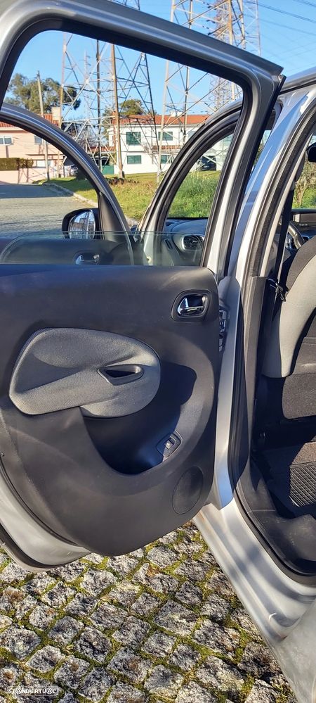 Citroën C3 Picasso 1.6 HDi Confort Airdream - 22