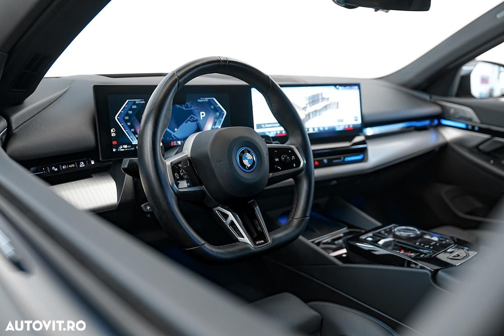 BMW Seria 5 530e Aut. - 11