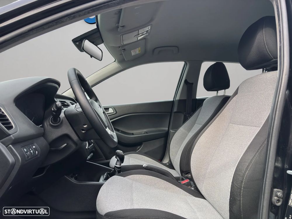 Hyundai i20 1.1 CRDi Comfort - 9