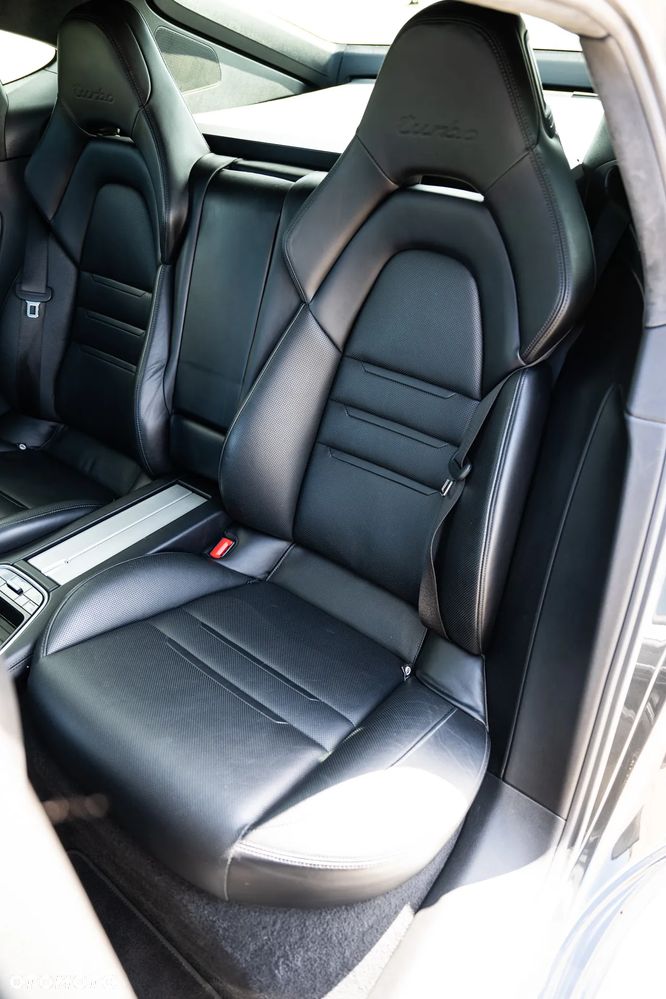 Porsche Panamera Turbo - 23