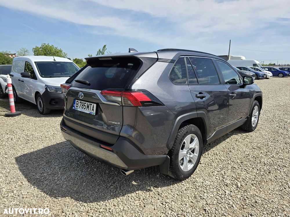 Toyota RAV4 - 4