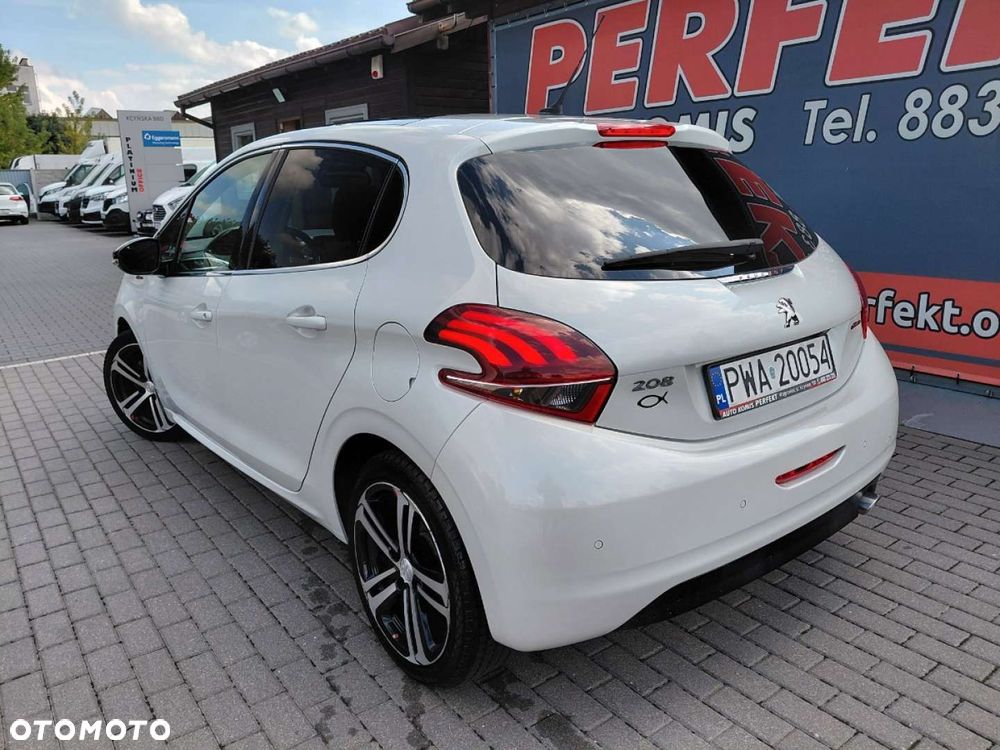 Peugeot 208 - 6