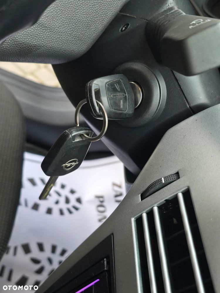 Opel Astra 1.4 Innovation - 30