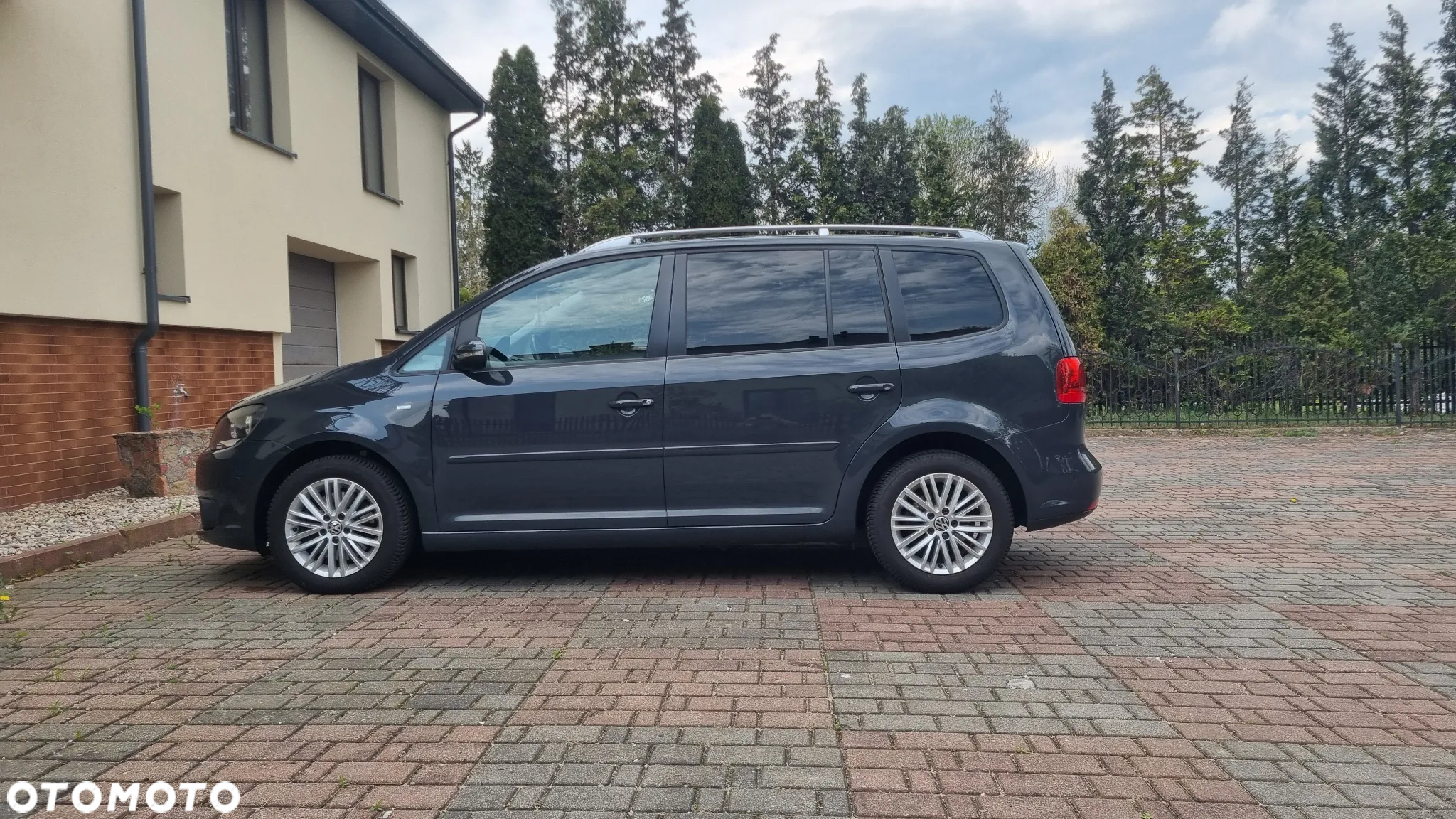 Volkswagen Touran - 7