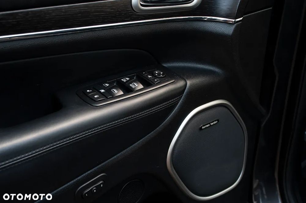 Jeep Grand Cherokee 3.6 V6 Summit - 11