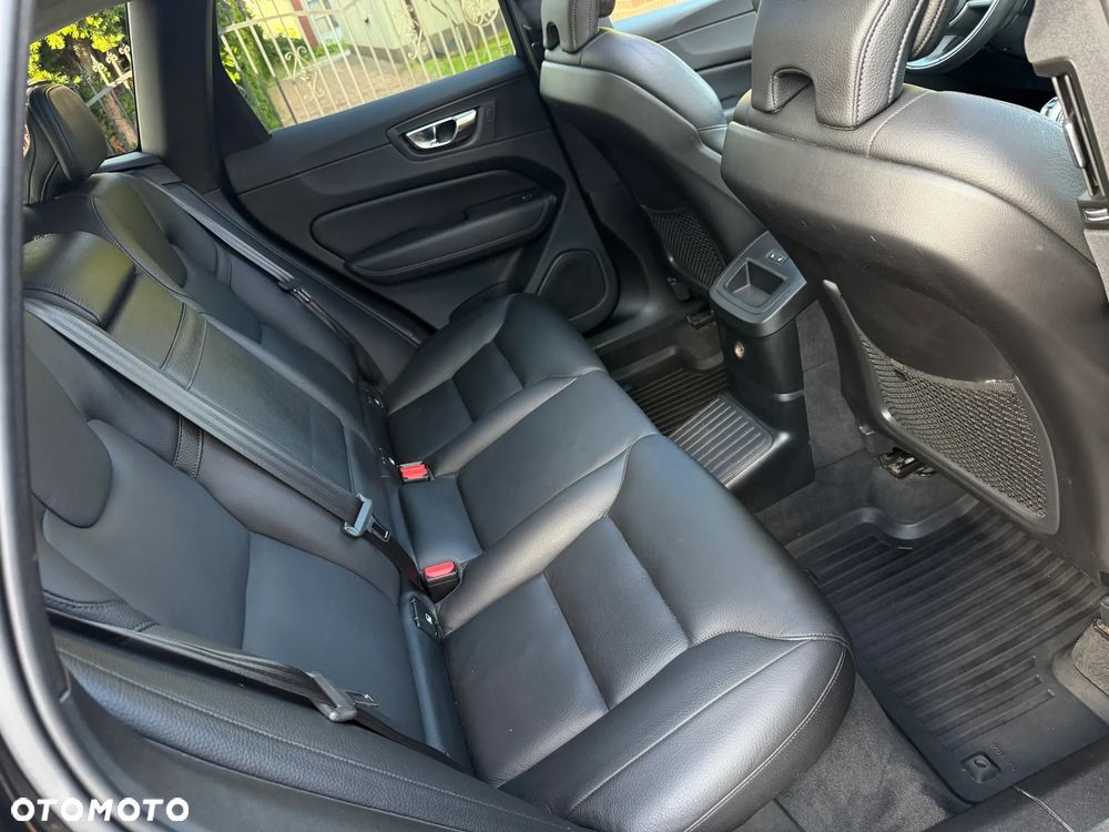Volvo XC 60 T8 AWD Plug-In Hybrid Inscription - 30