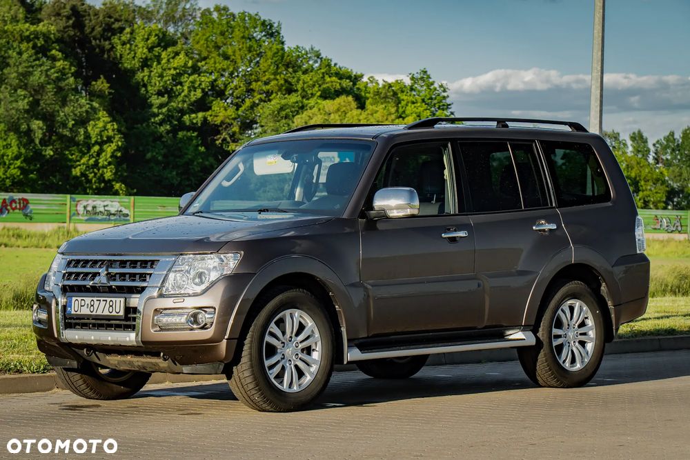 Mitsubishi Pajero - 9