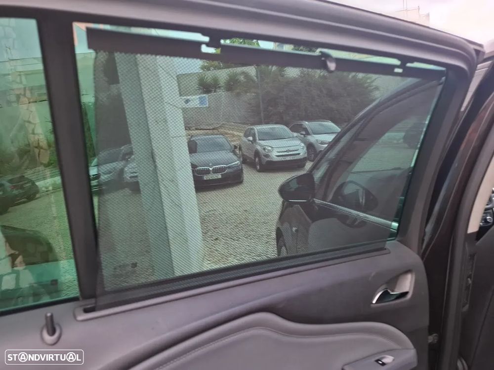 Opel Zafira 2.0 CDTi Cosmo - 32