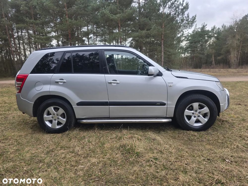 Suzuki Grand Vitara 1.9 DDiS - 2