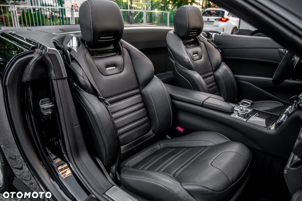 Mercedes-Benz SL 63 AMG AMG Speedshift MCT 7-Gang Sportgetriebe AMG Performance Package - 28