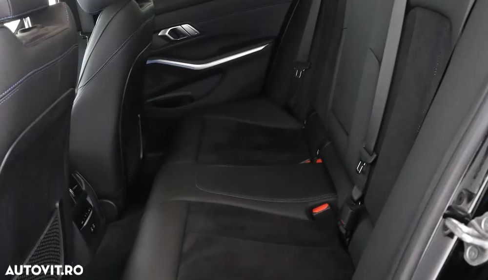 BMW Seria 3 330e iPerformance AT M Sport - 19