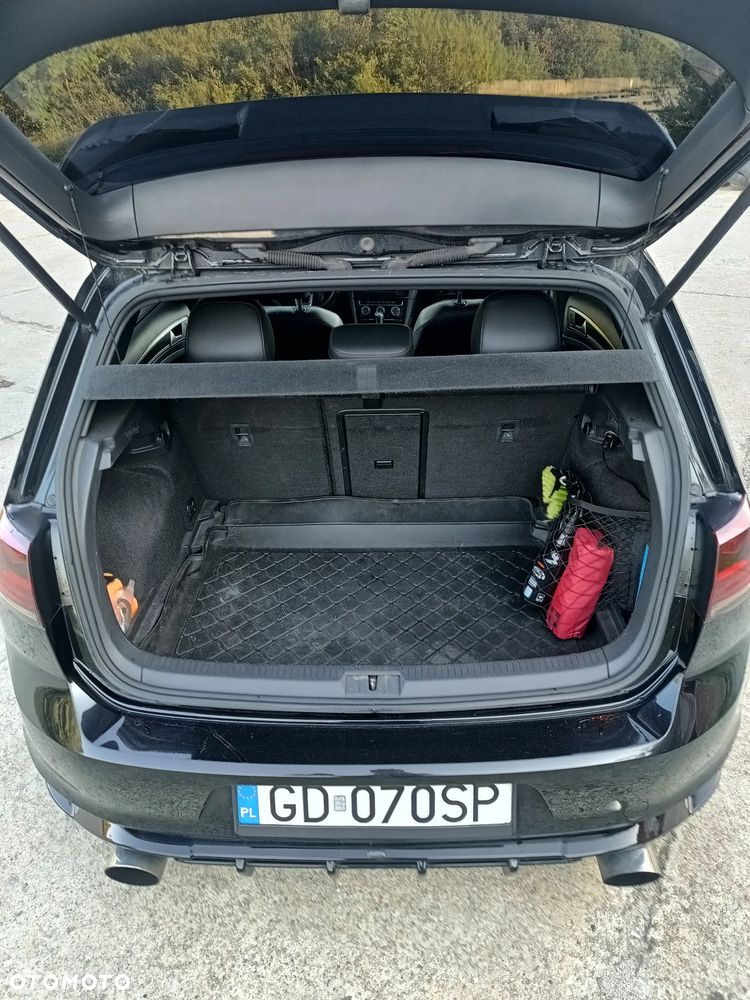 Volkswagen Golf - 11