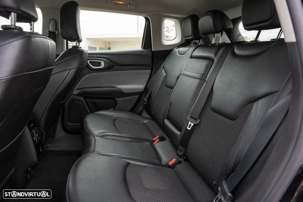 Jeep Compass 1.3 T4 4xe Auto Longitude - 28