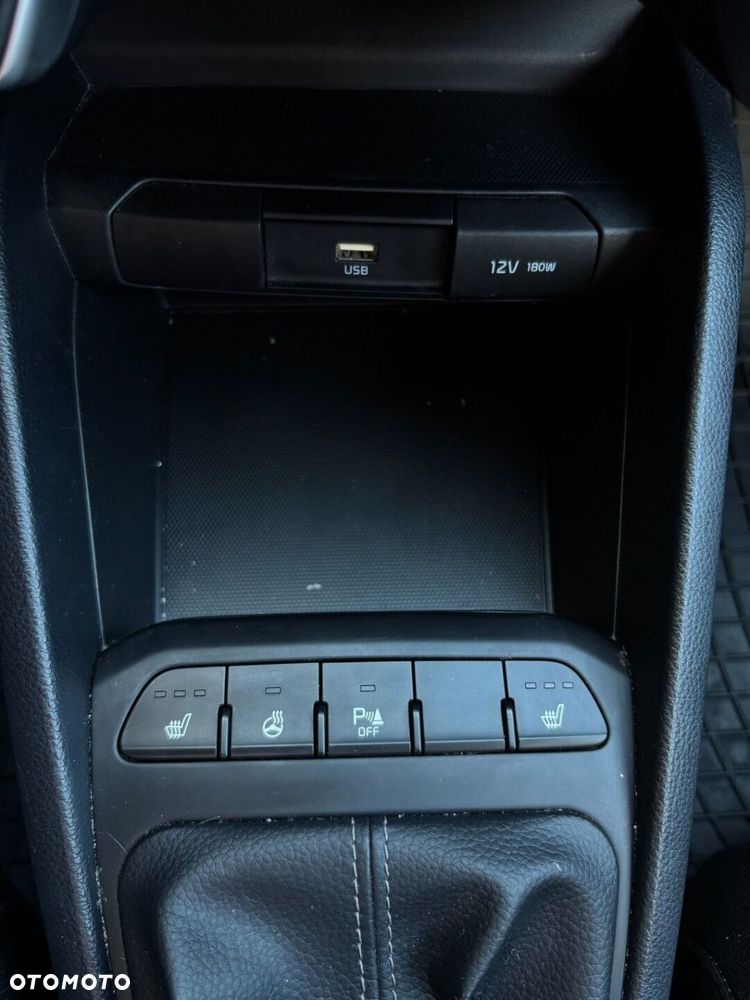 Kia Stonic 1.2 L Business Line - 15