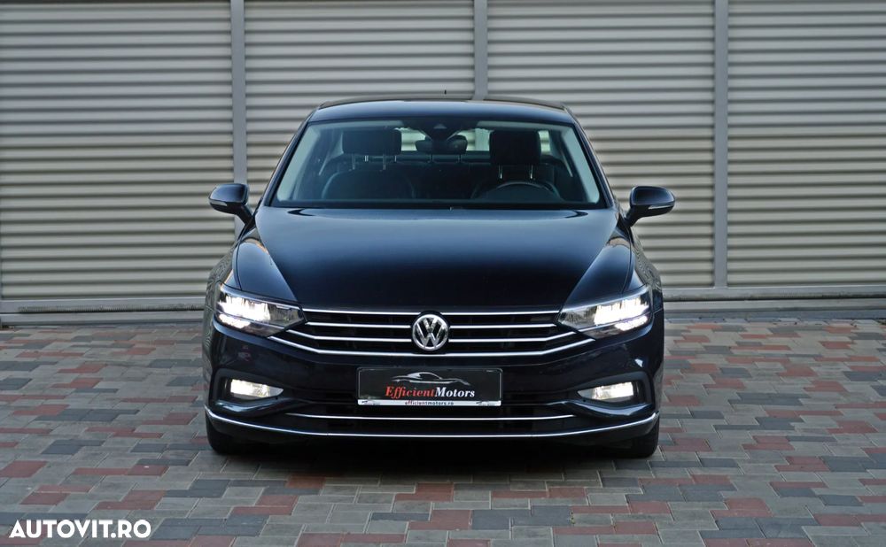Volkswagen Passat 2.0 TDI DSG Highline - 18