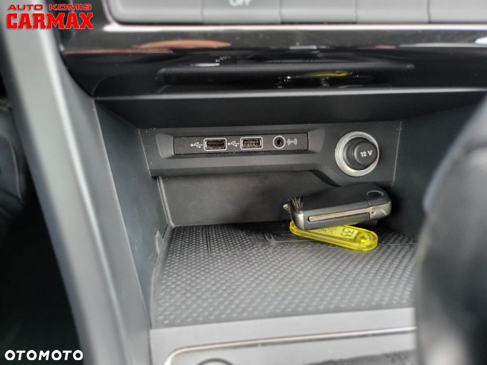 Volkswagen Touran 1.6 TDI SCR (BlueMotion Technology) DSG Comfortline - 20