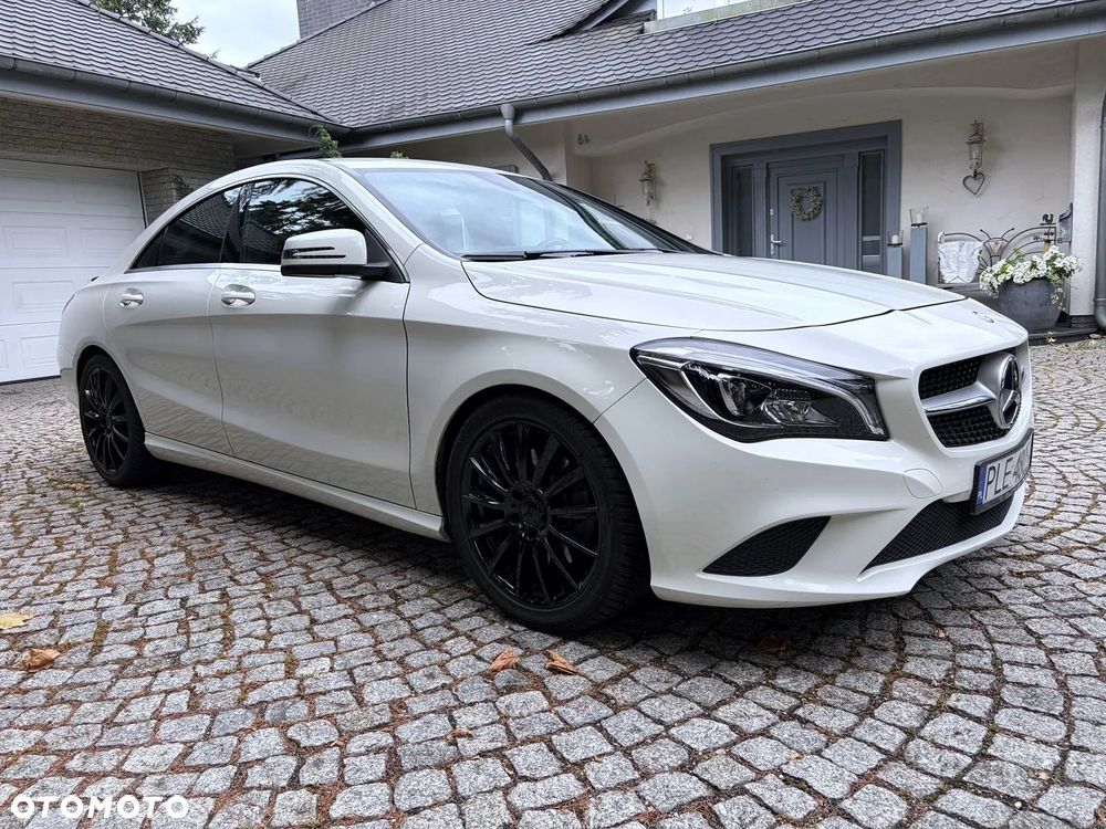 Mercedes-Benz CLA 250 4-Matic - 8