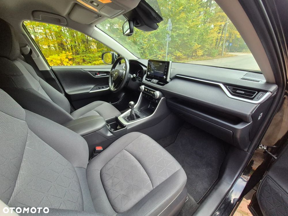 Toyota RAV4 - 7
