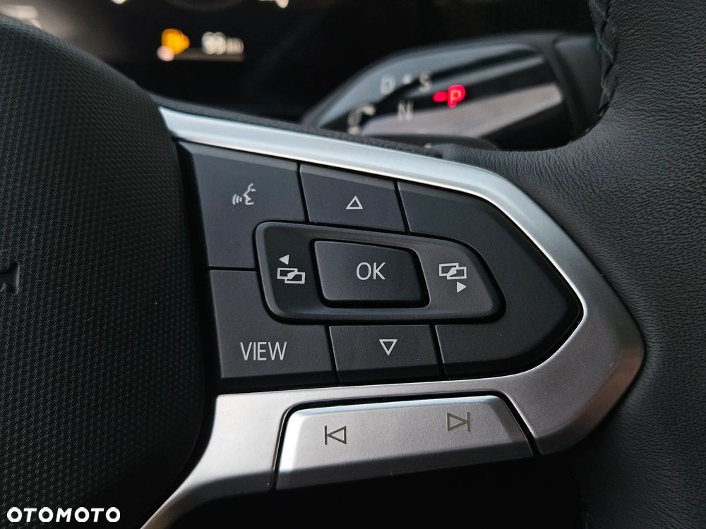 Volkswagen Passat - 14