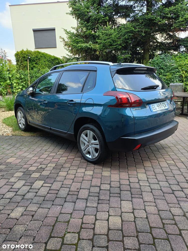 Peugeot 2008 1.2 Pure Tech Style - 7