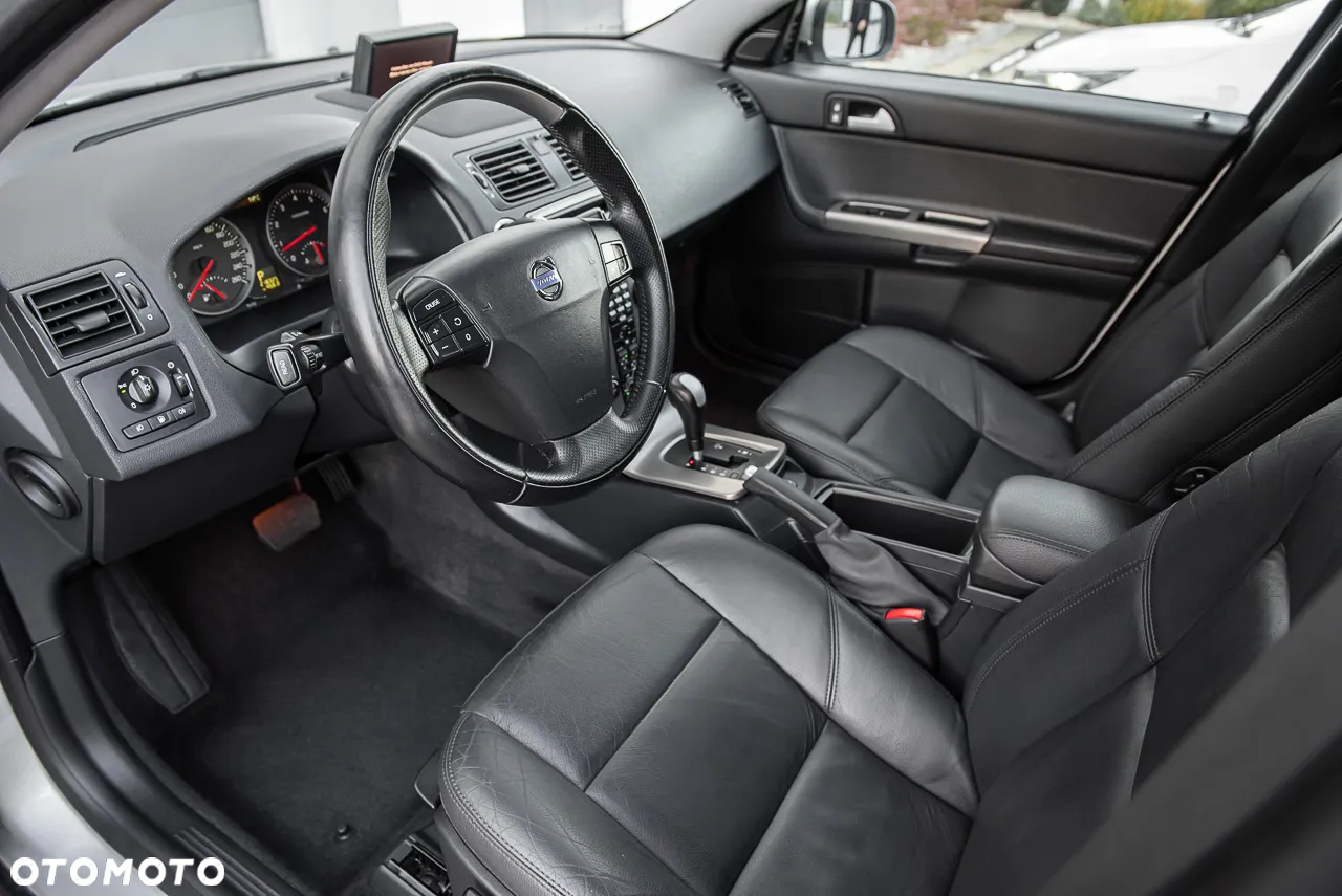 Volvo V50 - 16